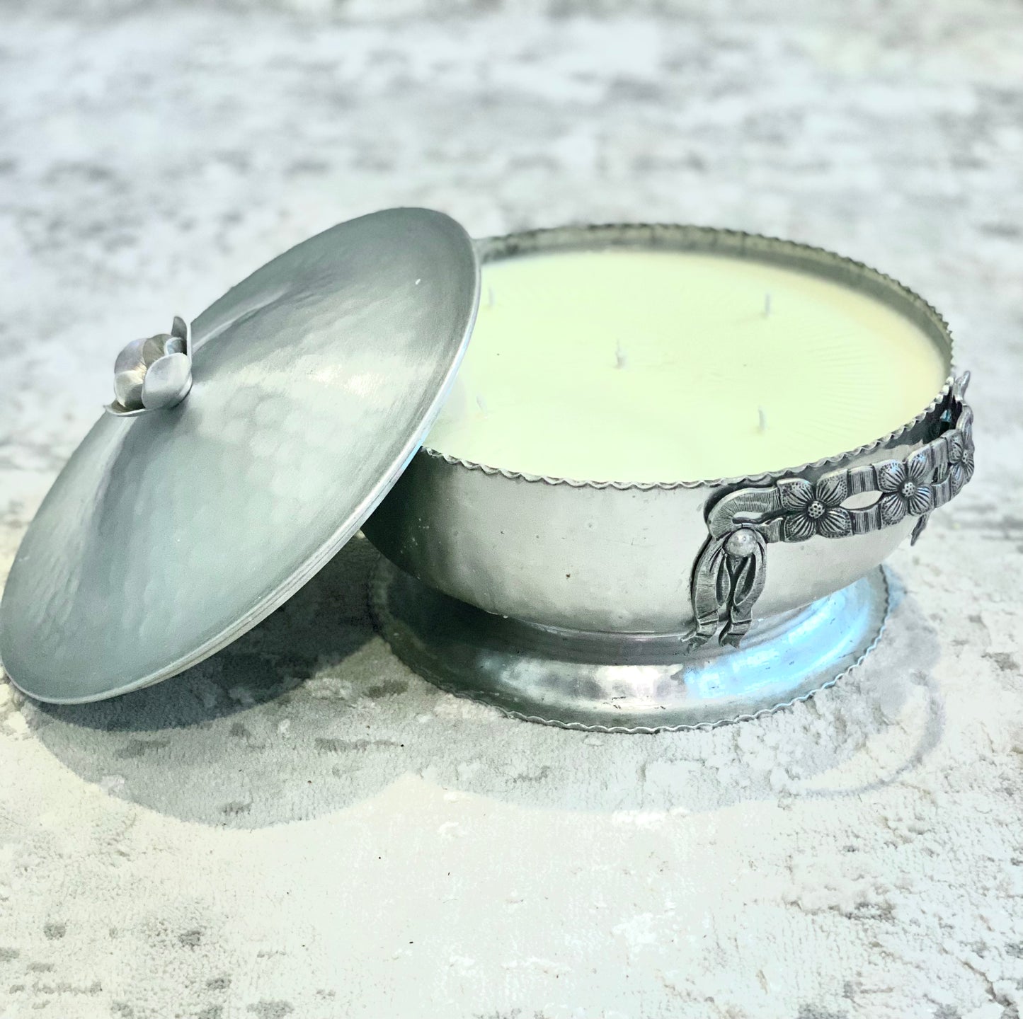 Hammered Aluminum 6 Wick Candle